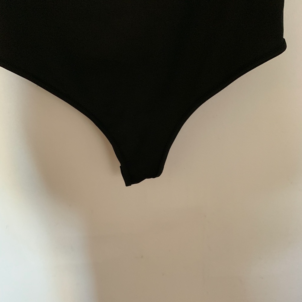 Black Ruched Bodysuit - Picture 6 of 6